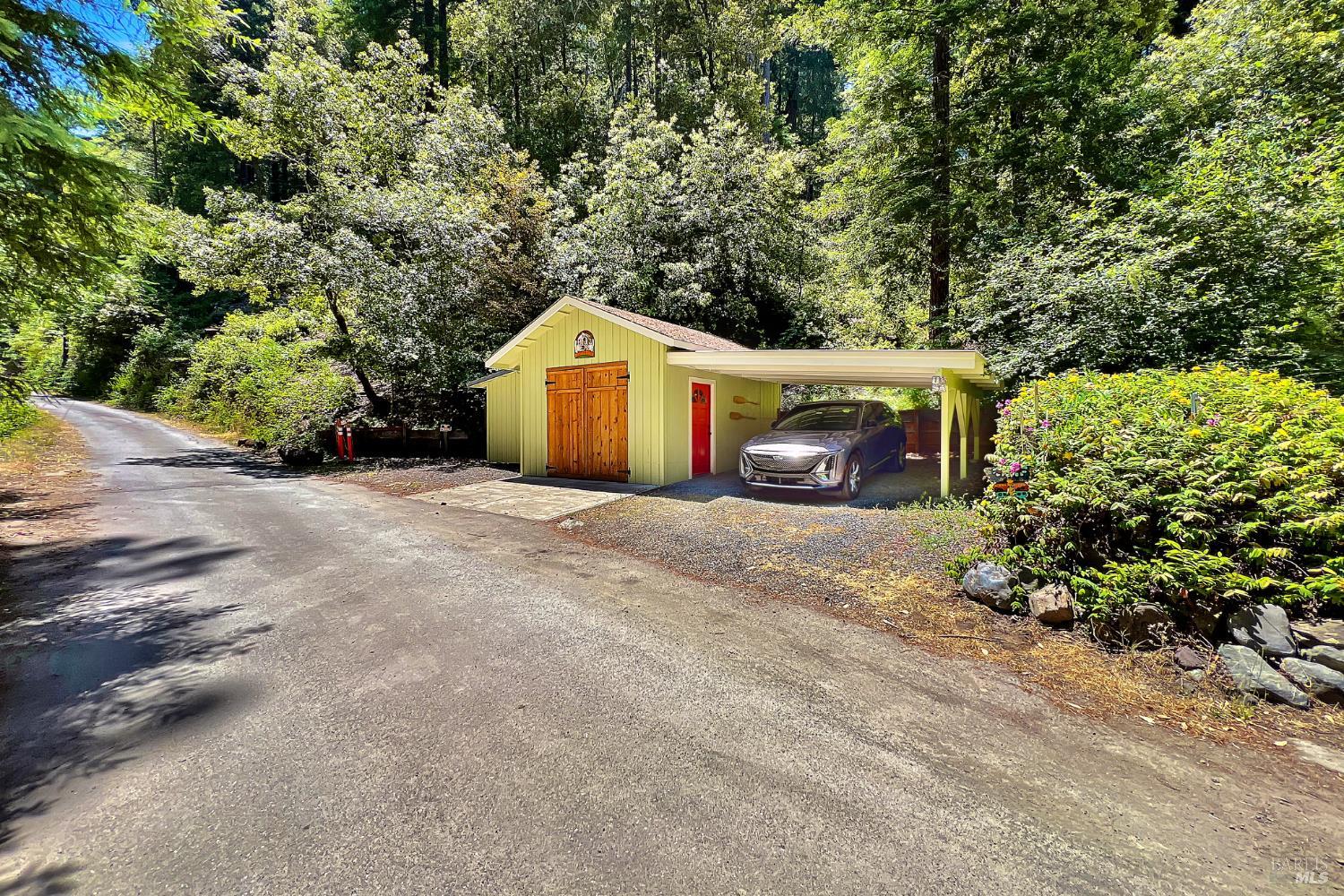 5600 Austin Creek Rd