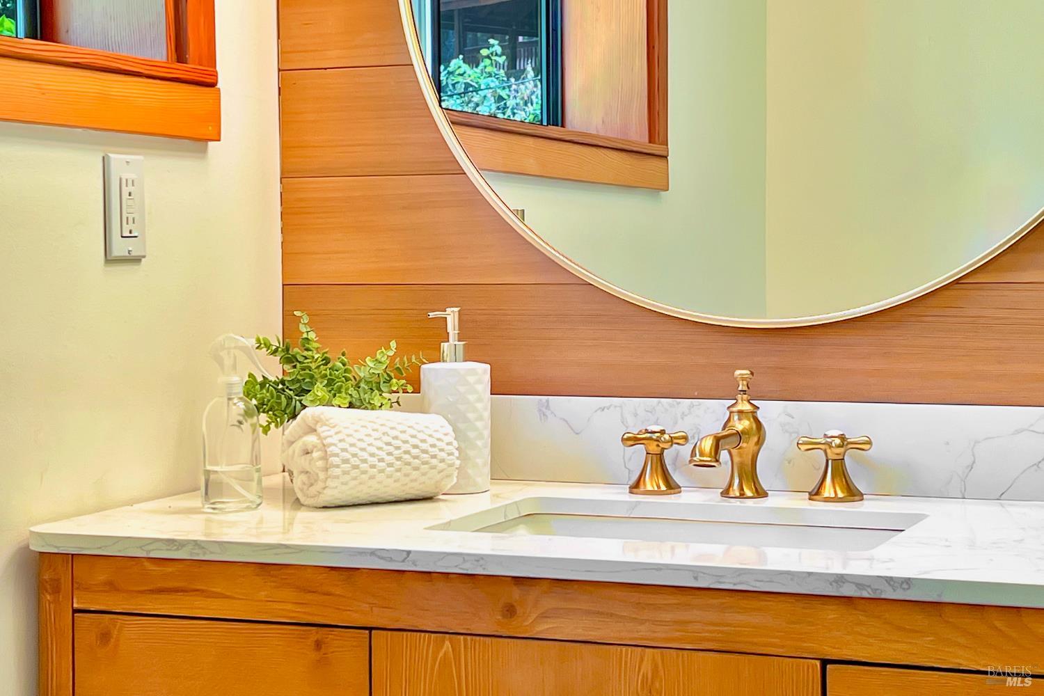 5600 Austin Creek Rd