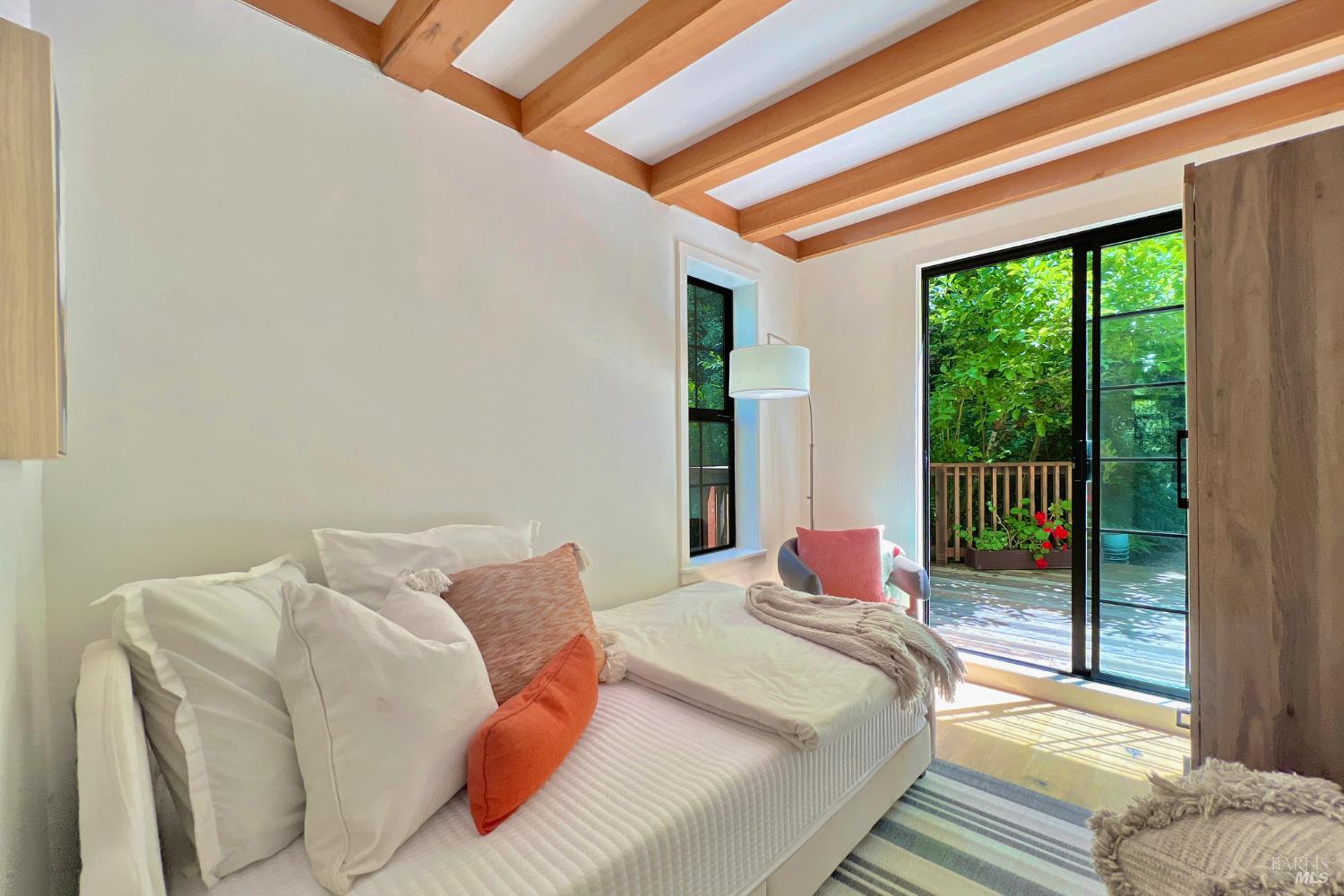 5600 Austin Creek Rd