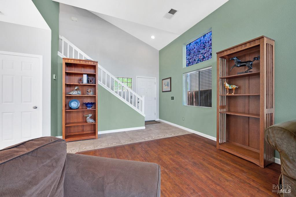 784 Potomac Ave