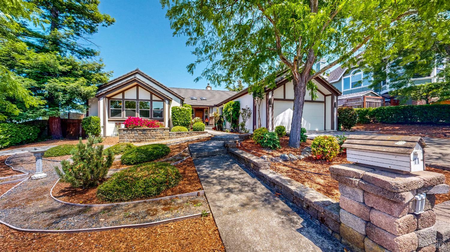 11 Sunnyslope Ct