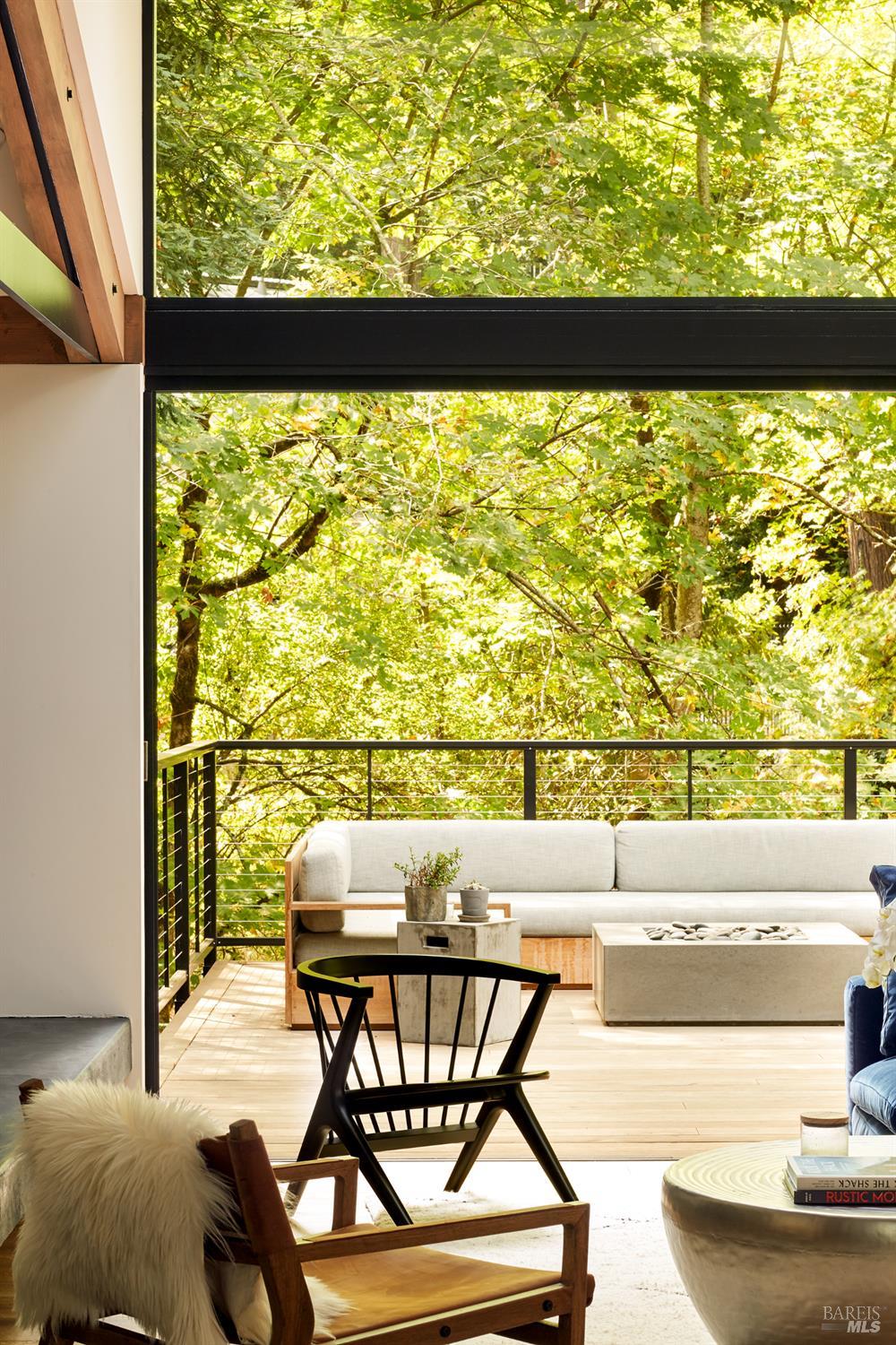 297 Throckmorton Ave