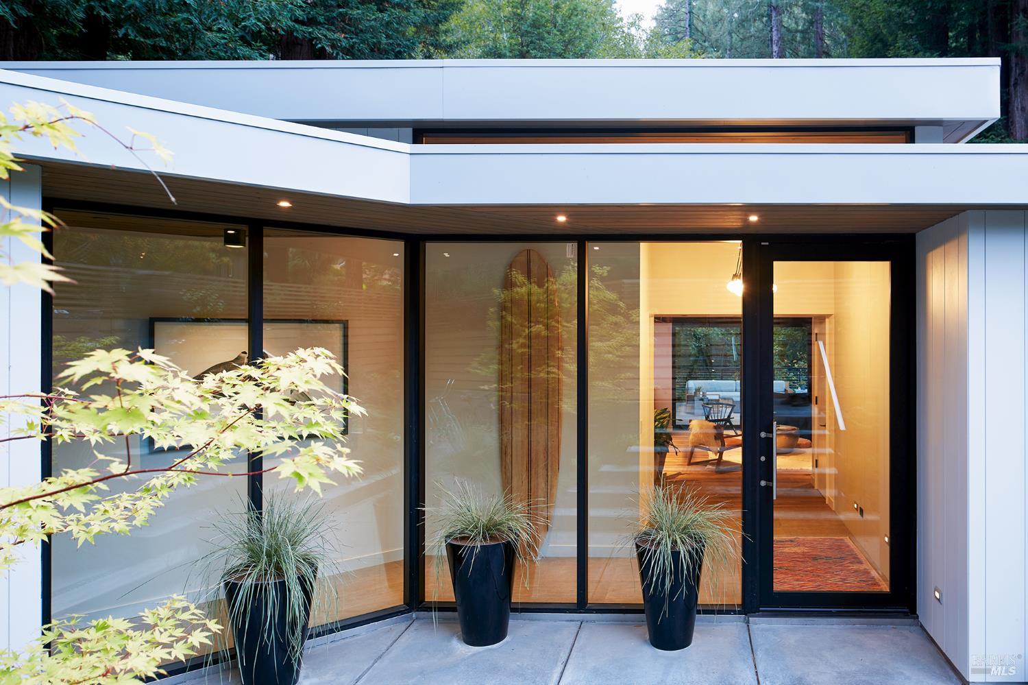 297 Throckmorton Ave