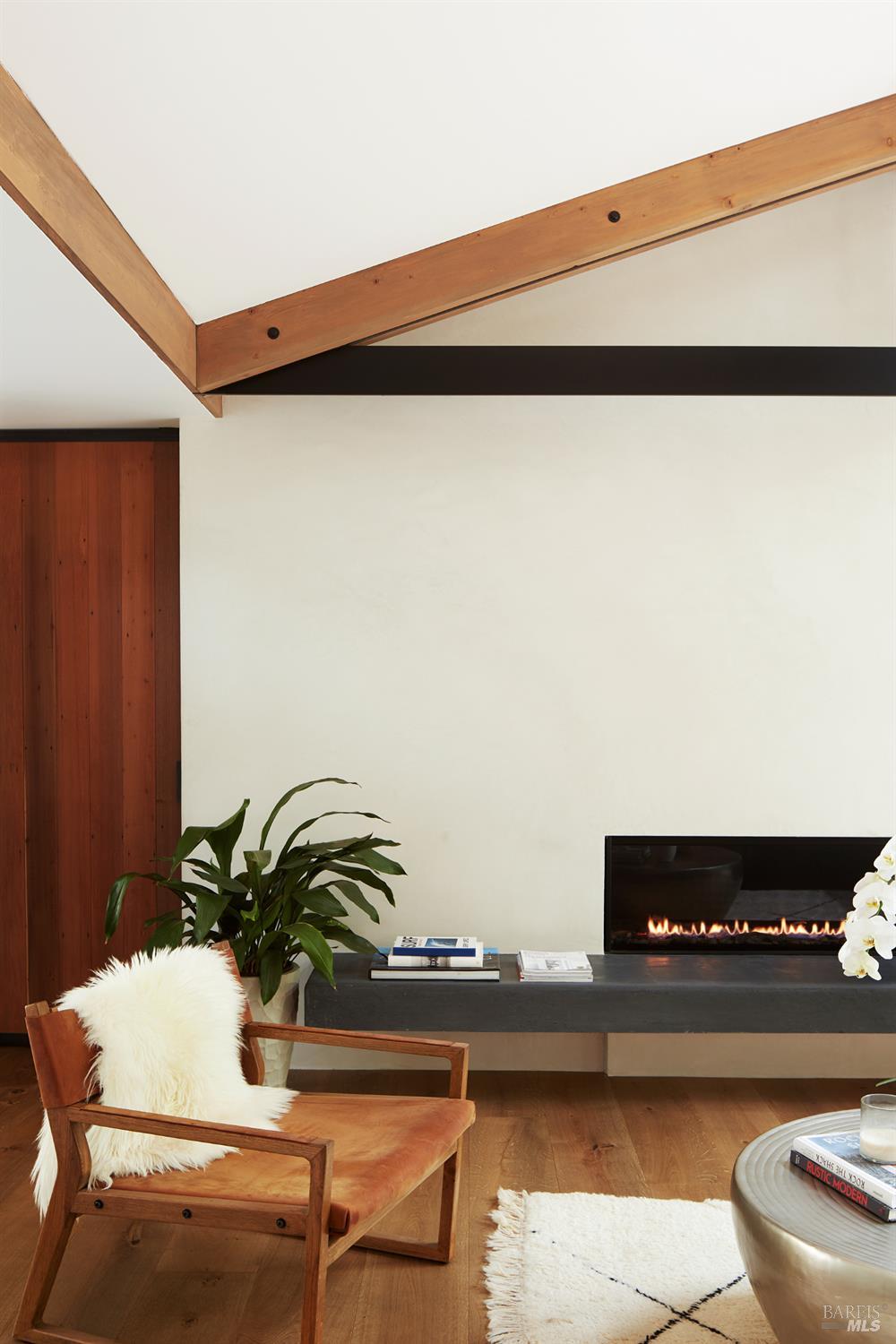 297 Throckmorton Ave