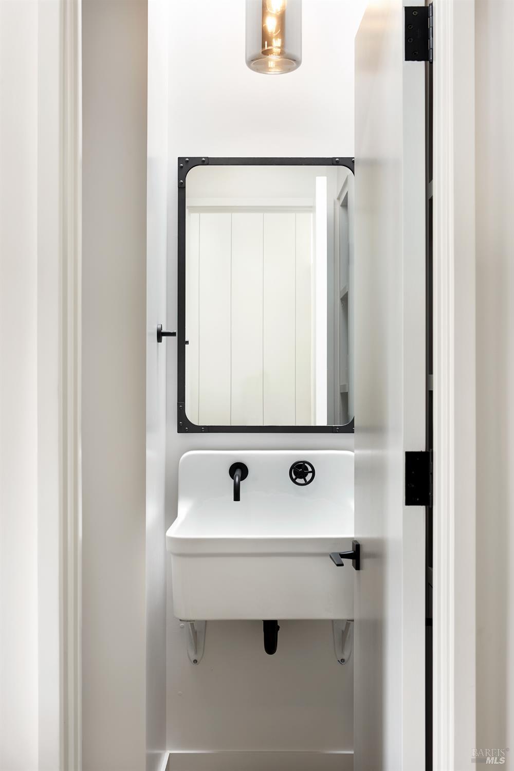 297 Throckmorton Ave