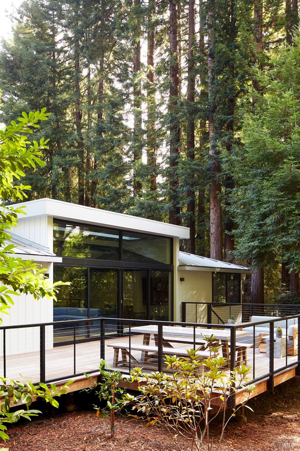 297 Throckmorton Ave