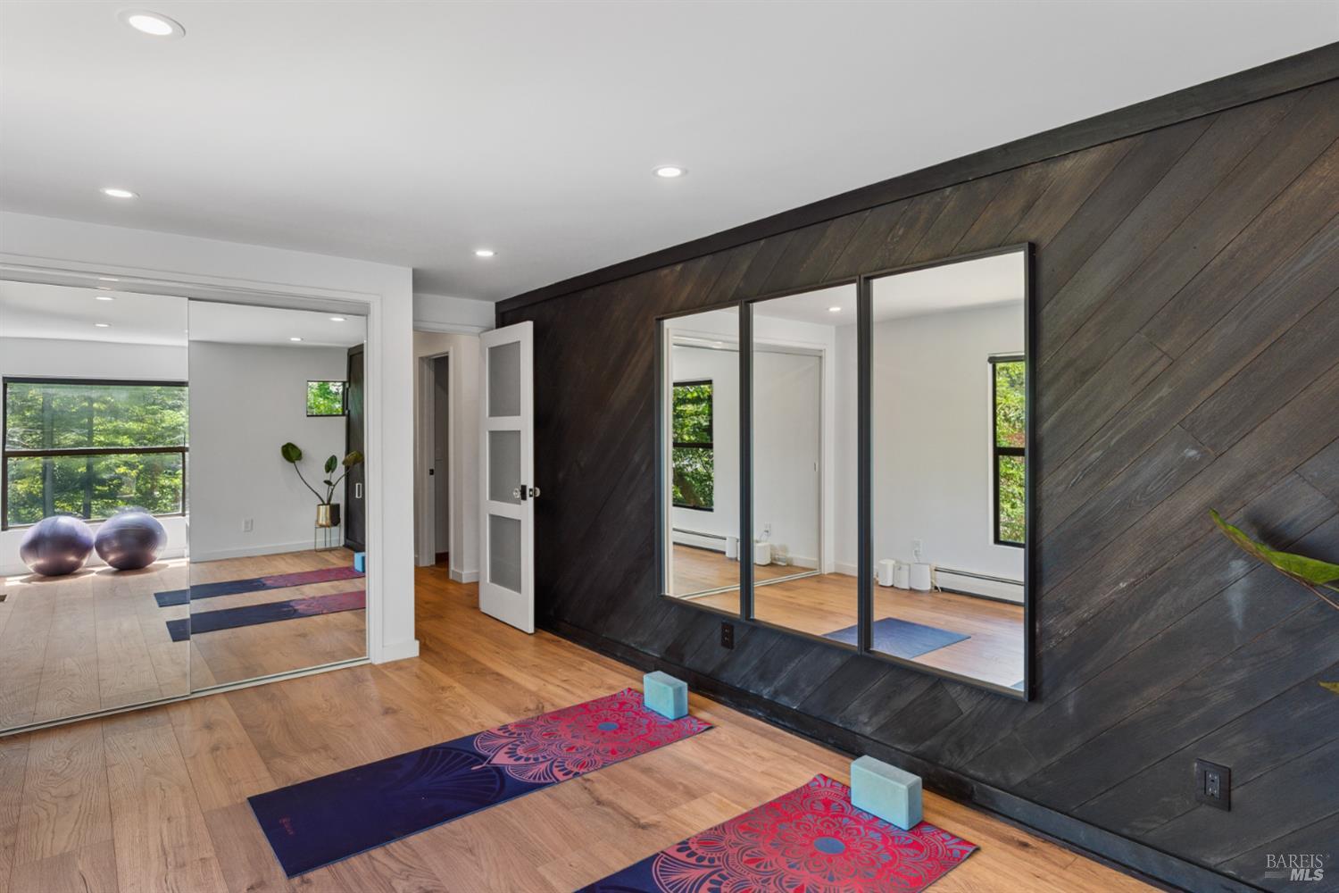 2619 Fir Park Way NE