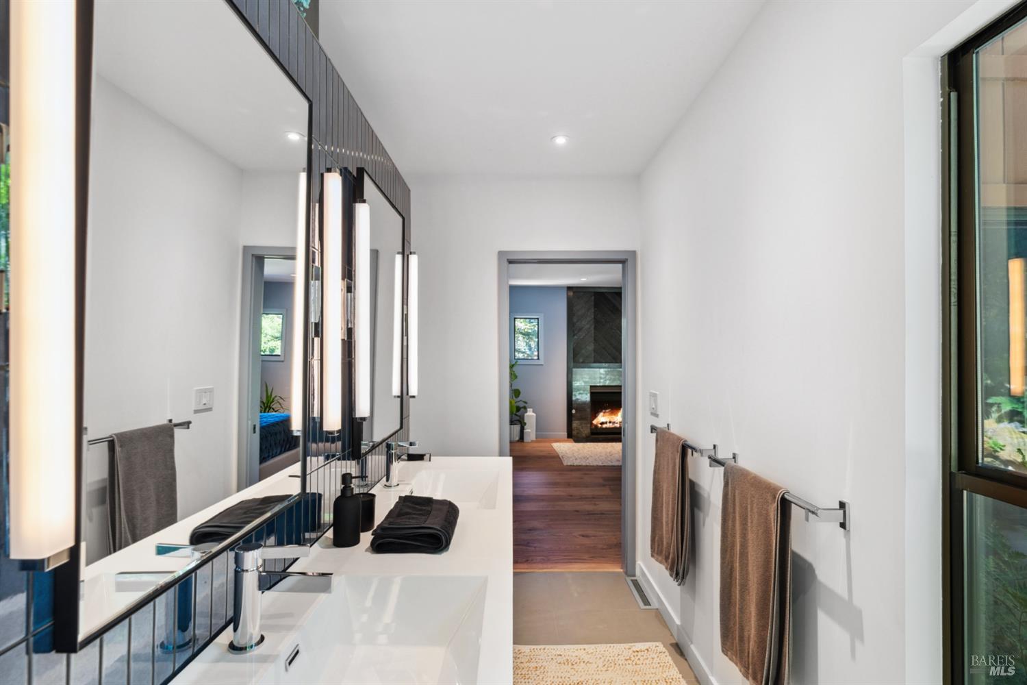 2619 Fir Park Way NE