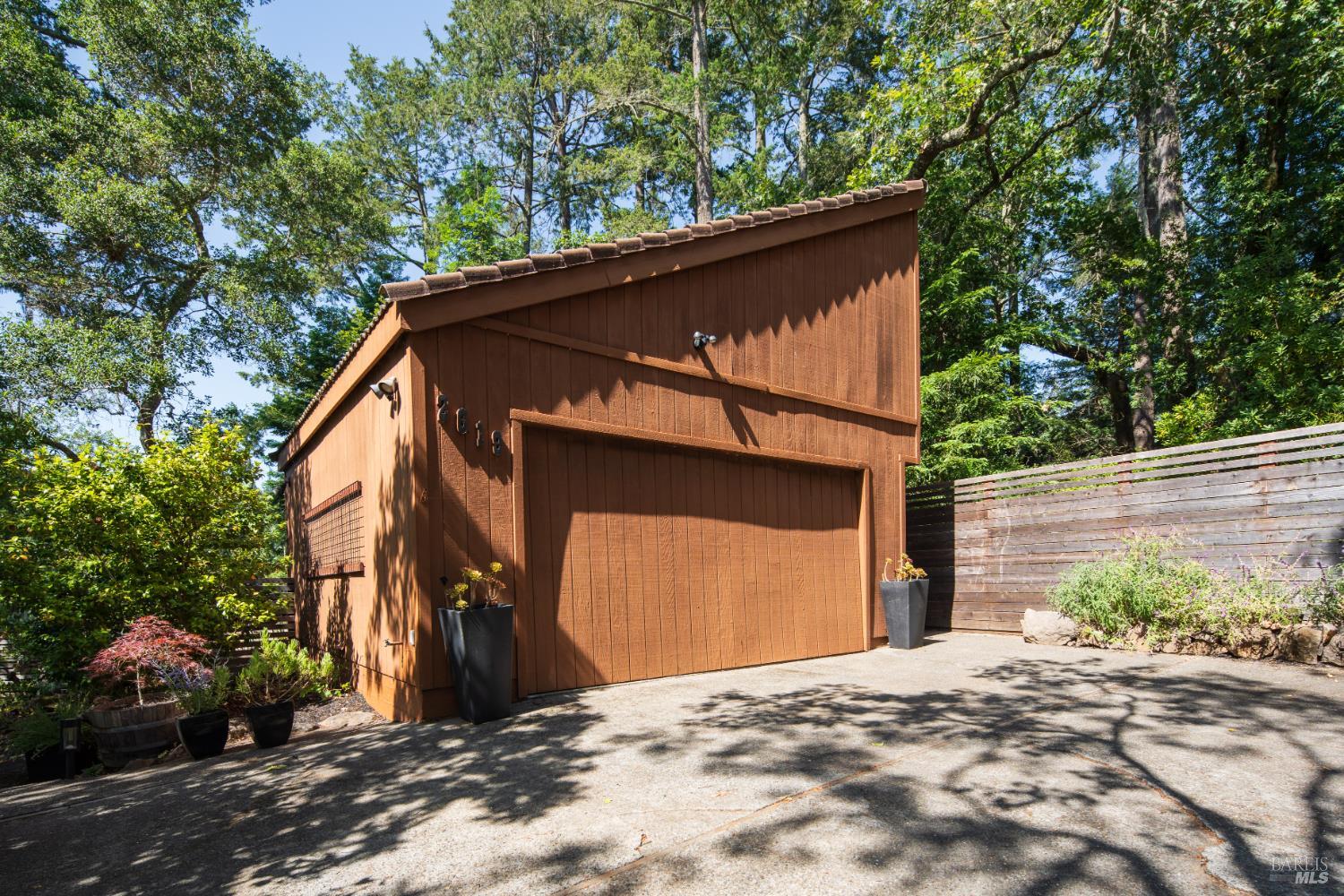 2619 Fir Park Way NE