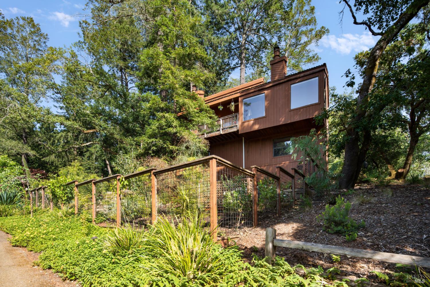 2619 Fir Park Way NE