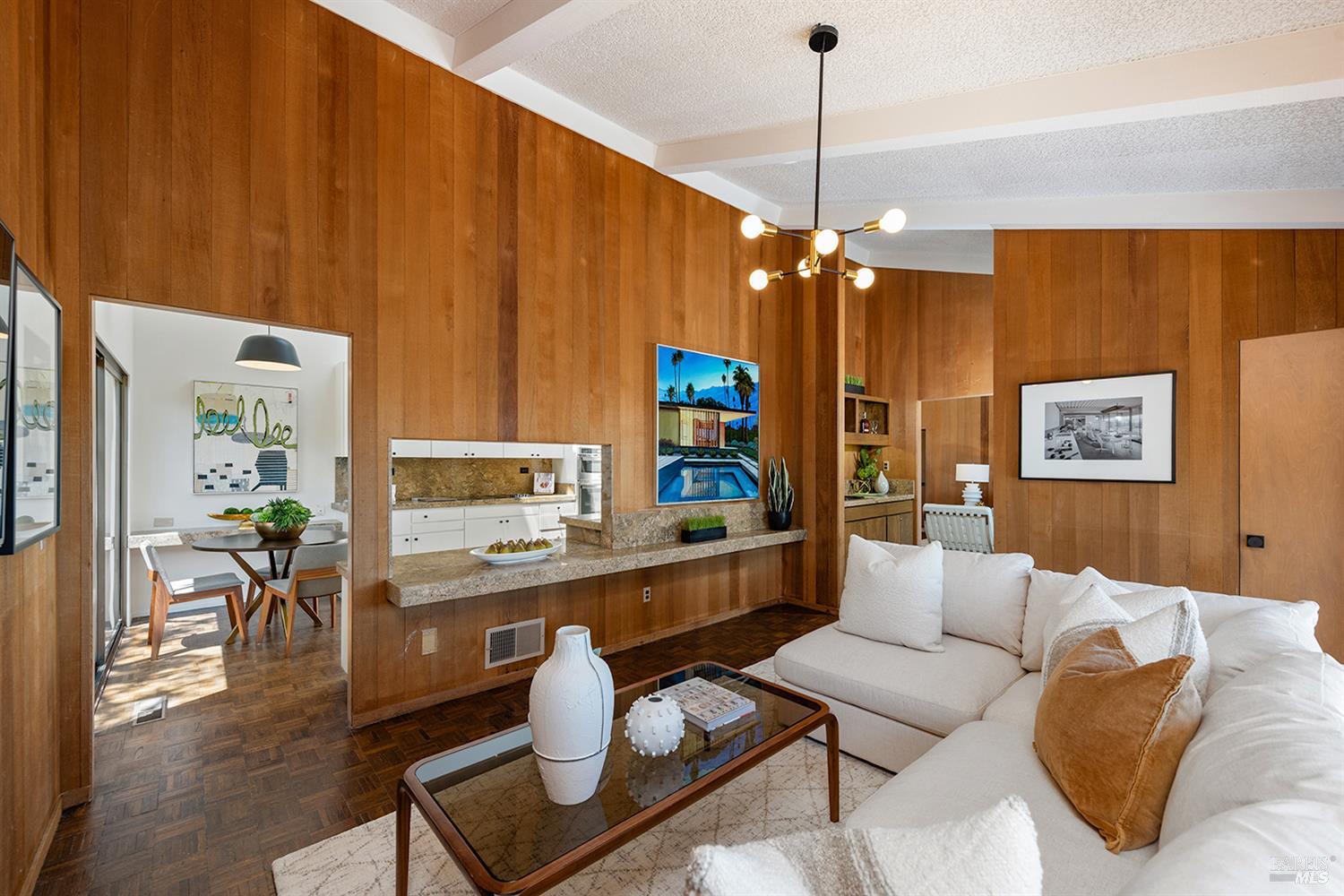42 Eagle Dr