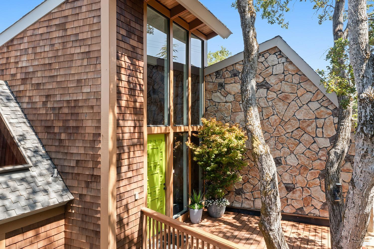 42 Eagle Dr