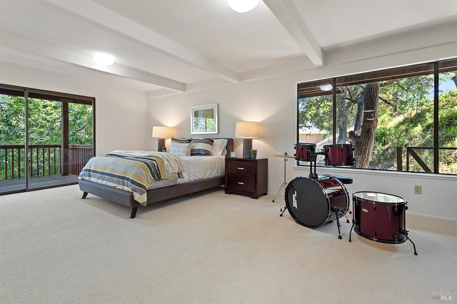 42 Eagle Dr