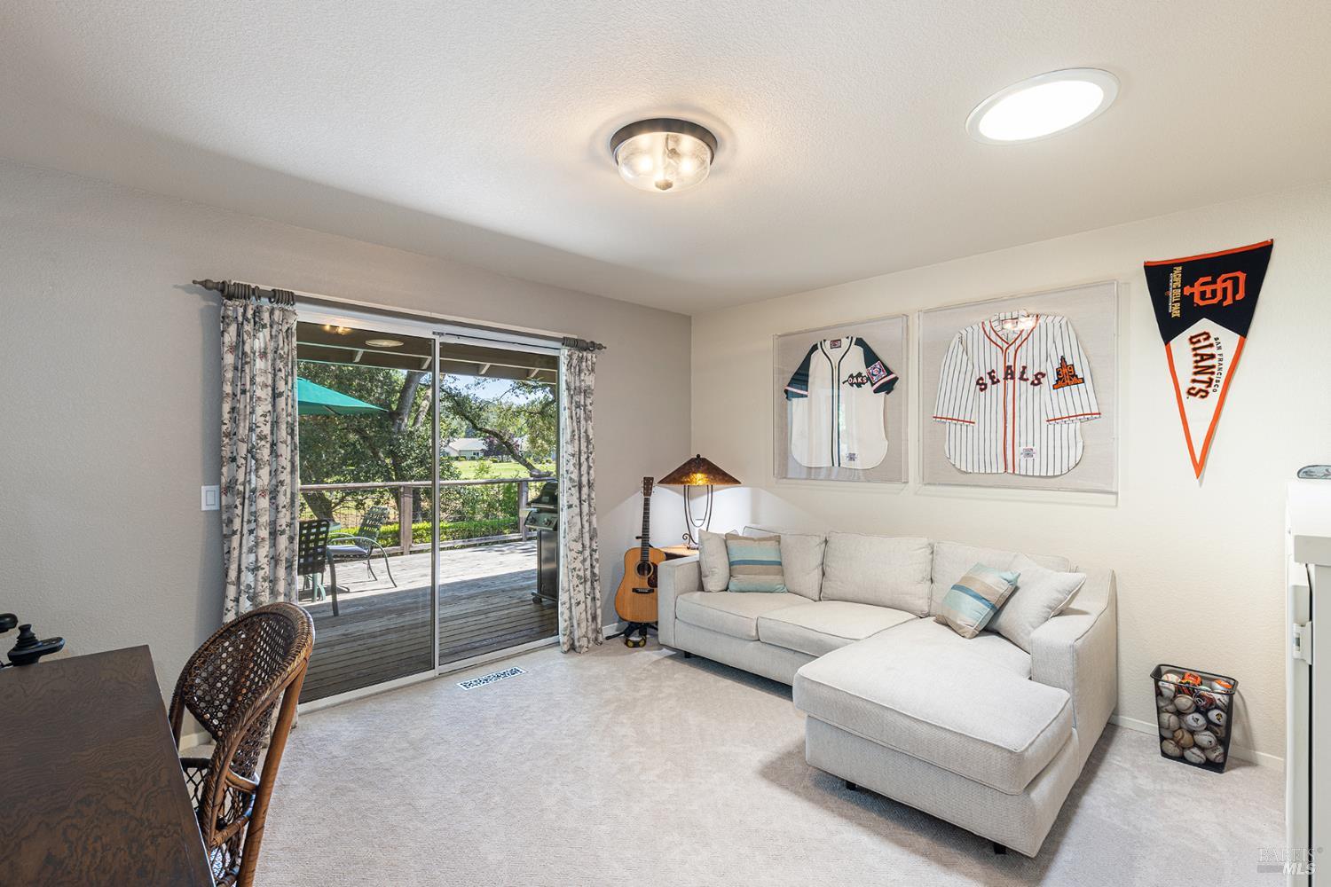 358 singing brook Cir