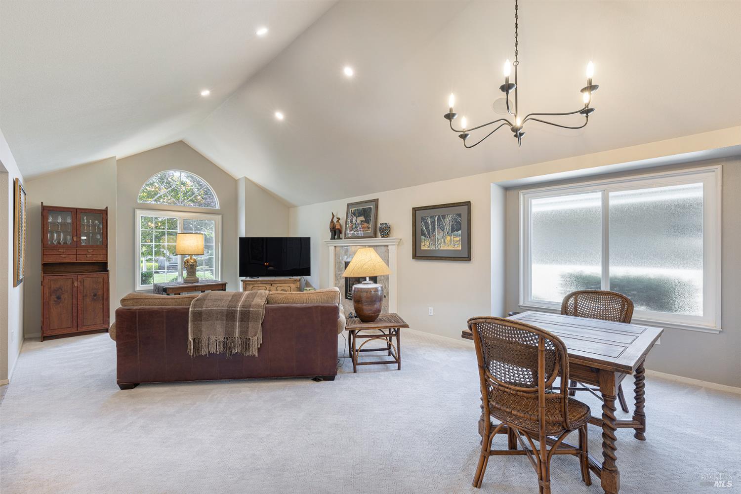 358 singing brook Cir