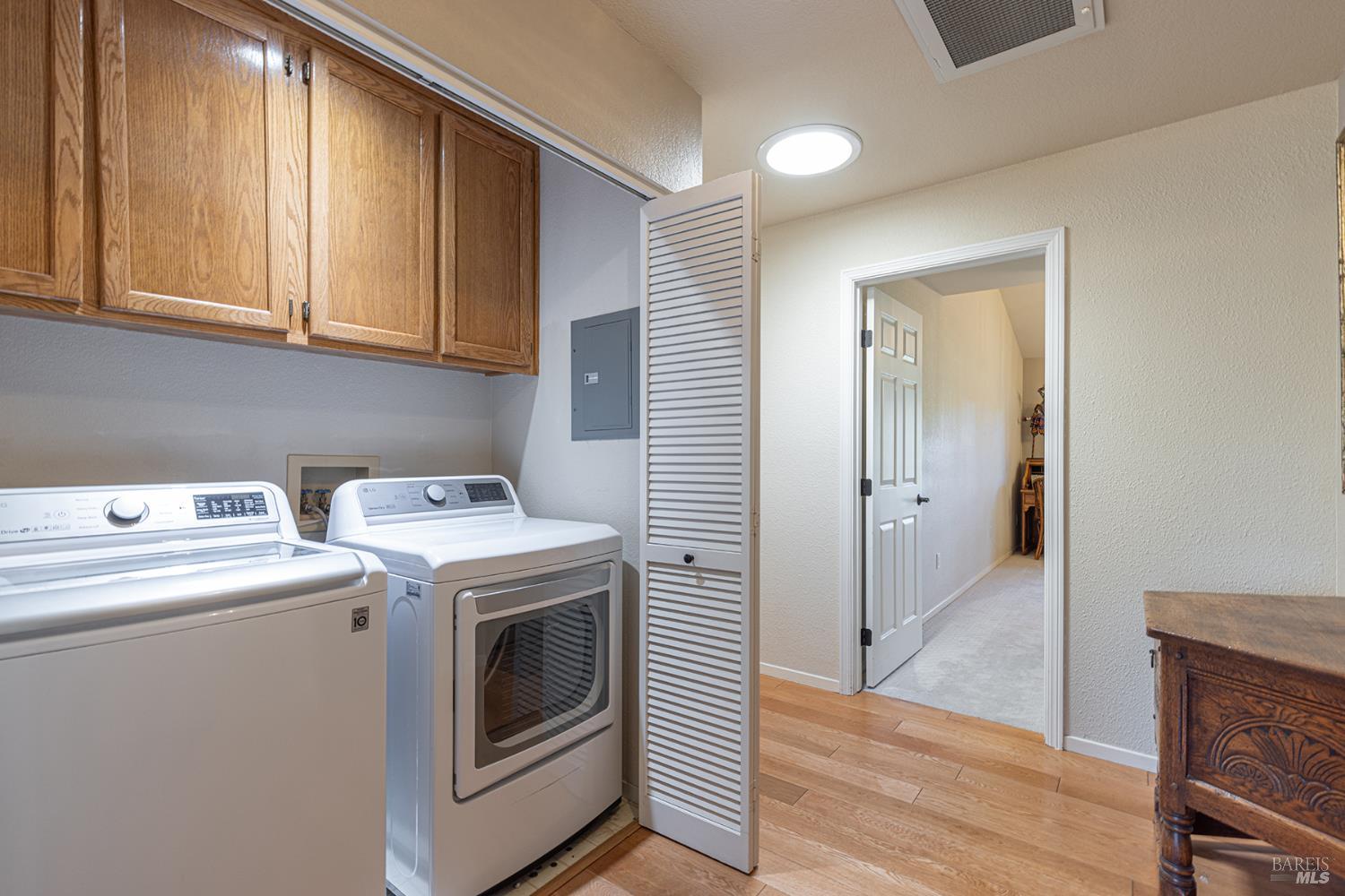 358 singing brook Cir