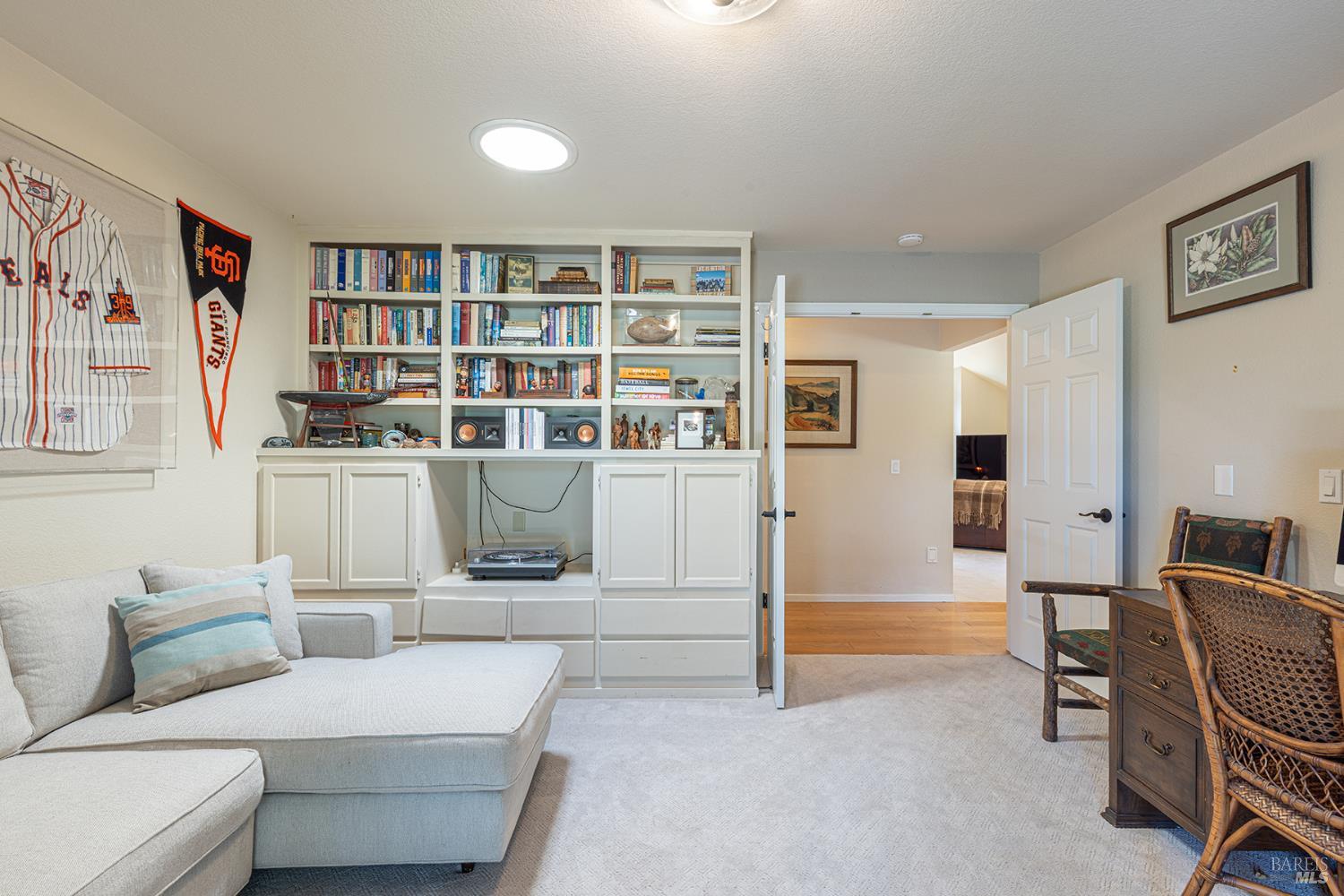 358 singing brook Cir