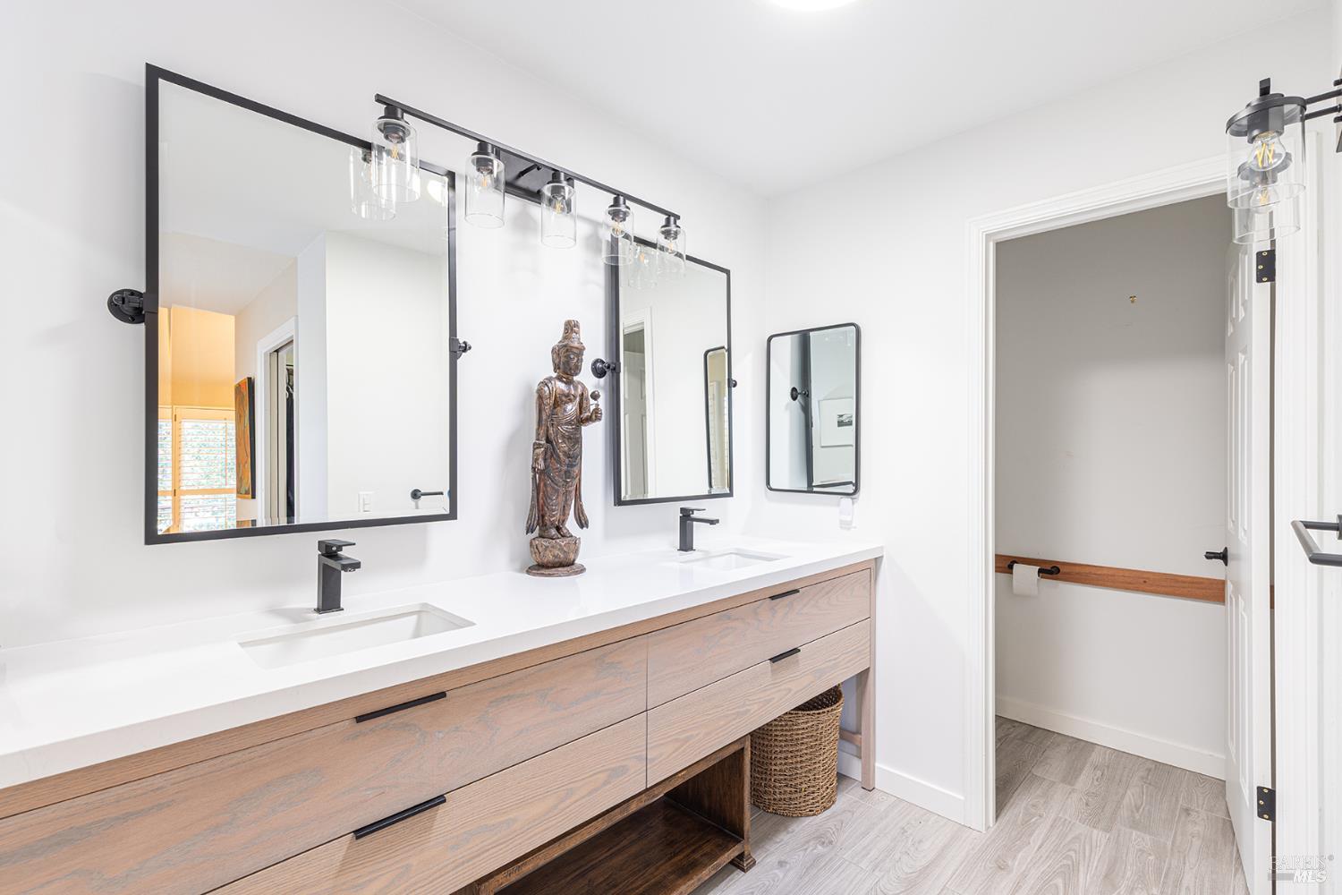 358 singing brook Cir