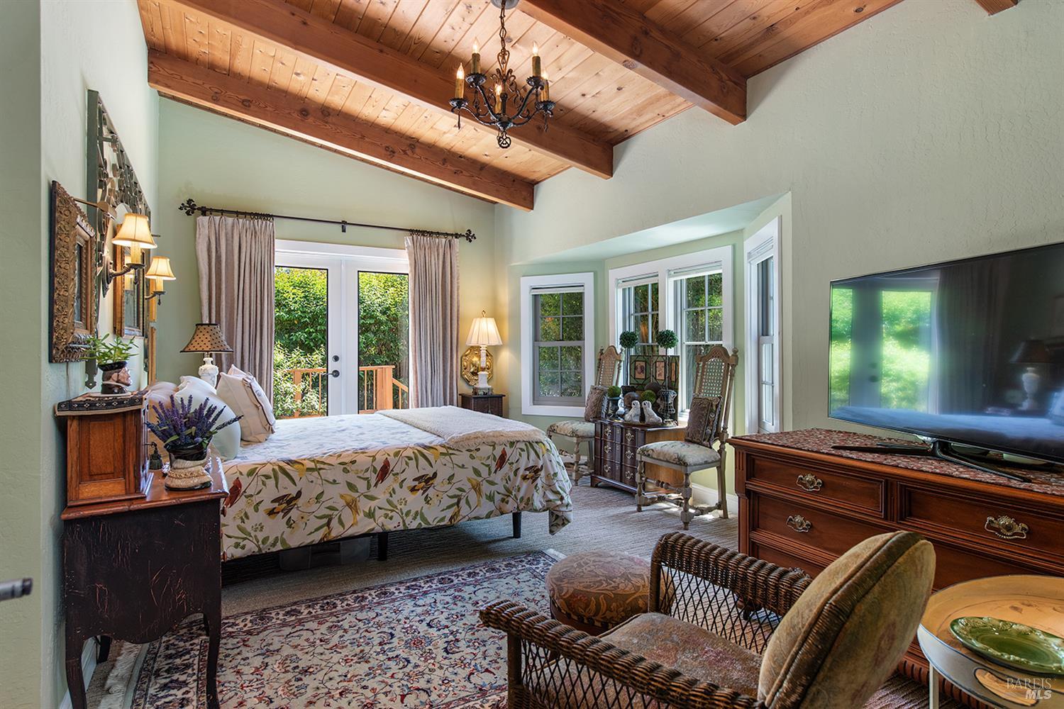 16424 Armstrong Woods Rd