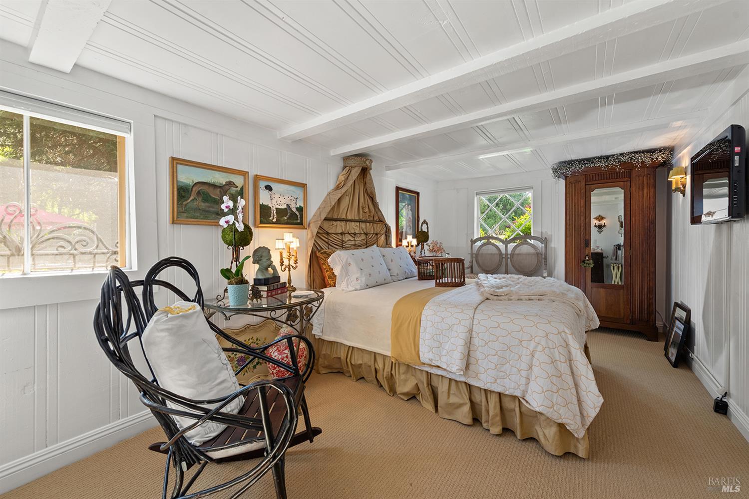 16424 Armstrong Woods Rd