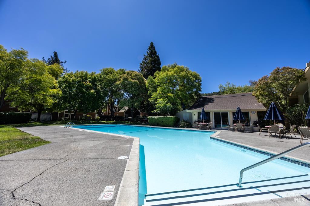 2361 Morningside Cir