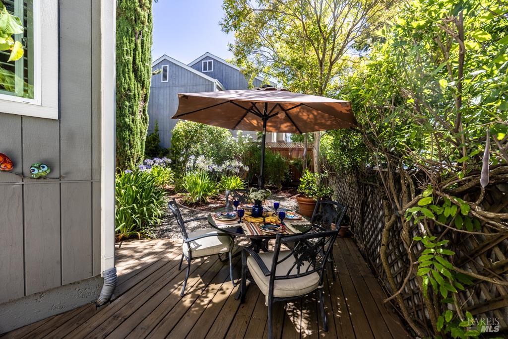 2361 Morningside Cir