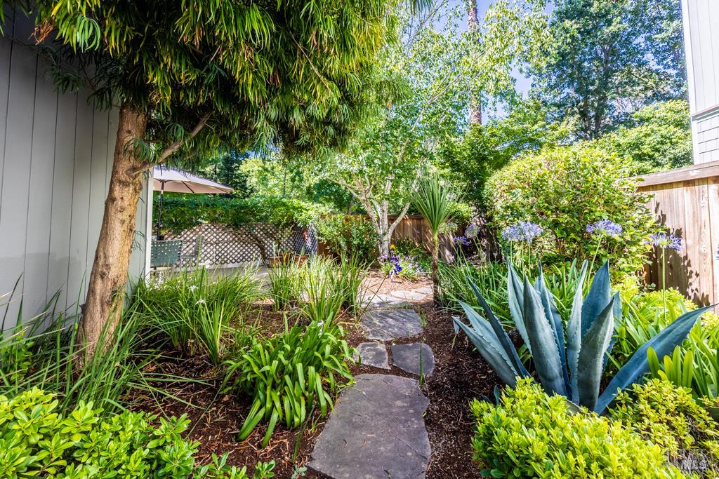 2361 Morningside Cir