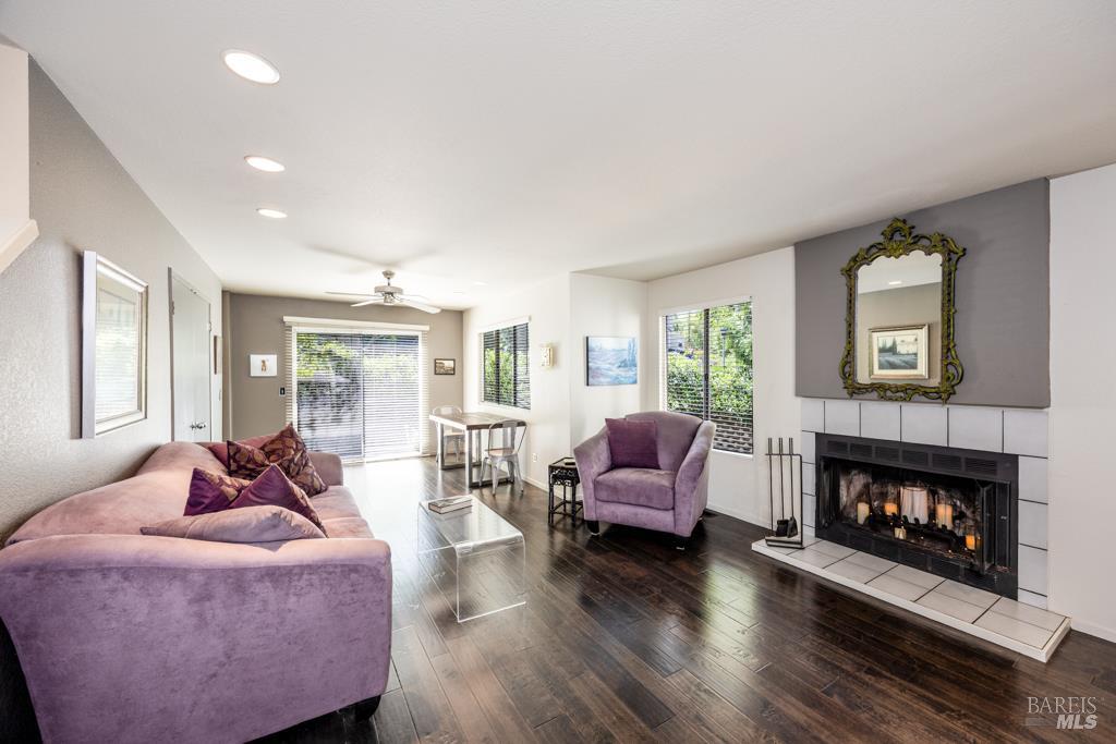 2361 Morningside Cir