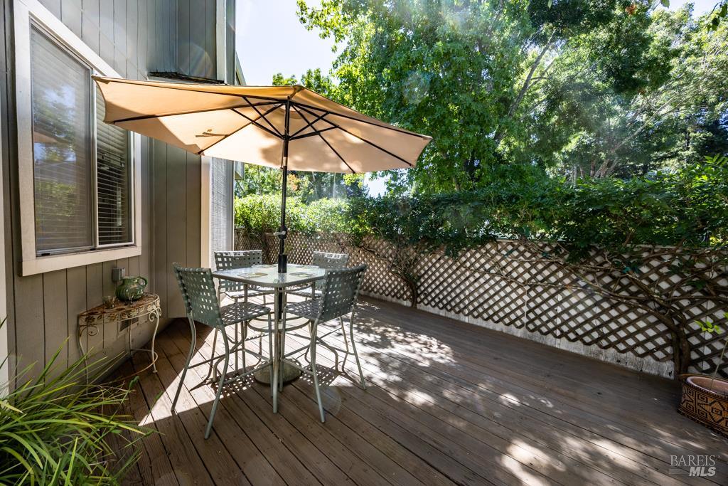 2361 Morningside Cir