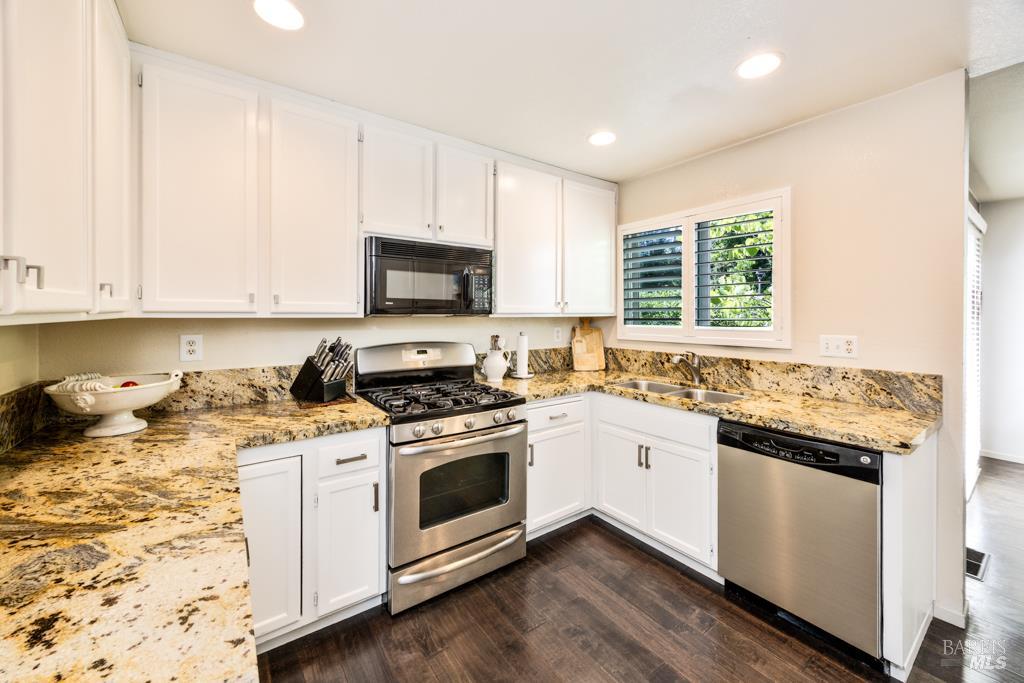 2361 Morningside Cir