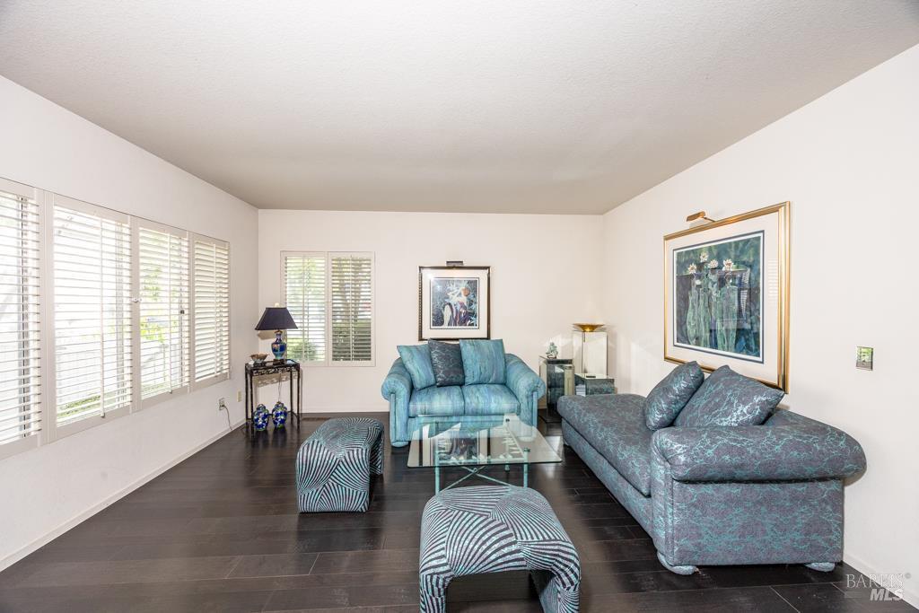 2361 Morningside Cir