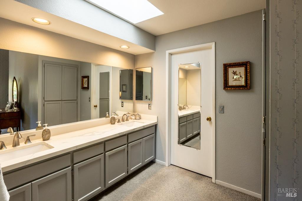 2361 Morningside Cir