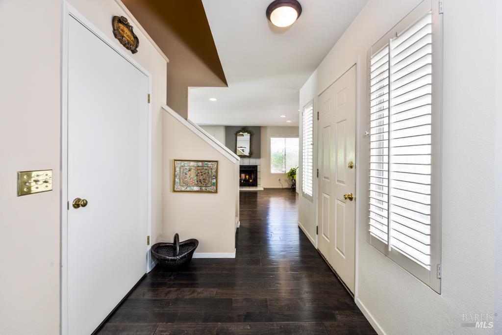 2361 Morningside Cir