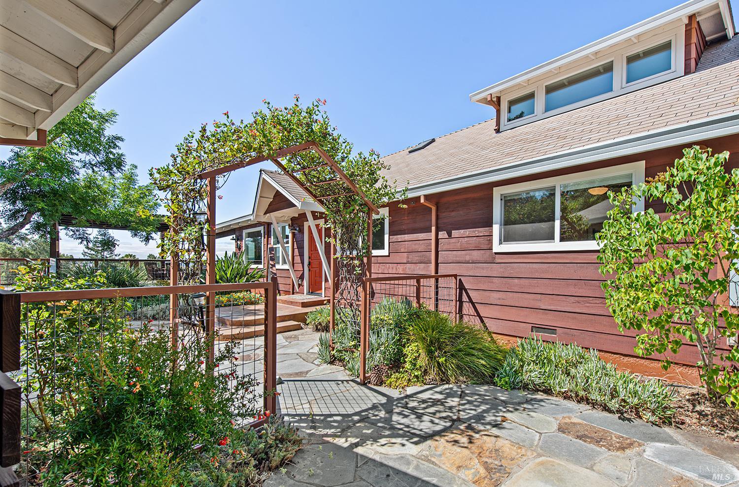 255 Vista View Dr