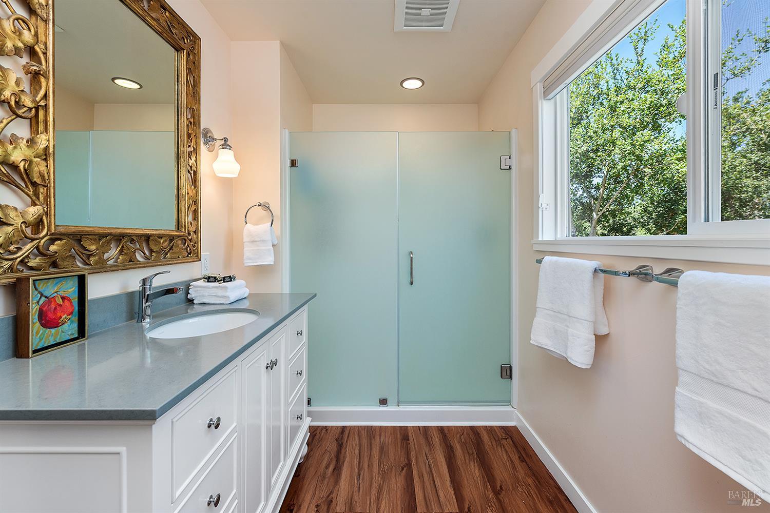 255 Vista View Dr