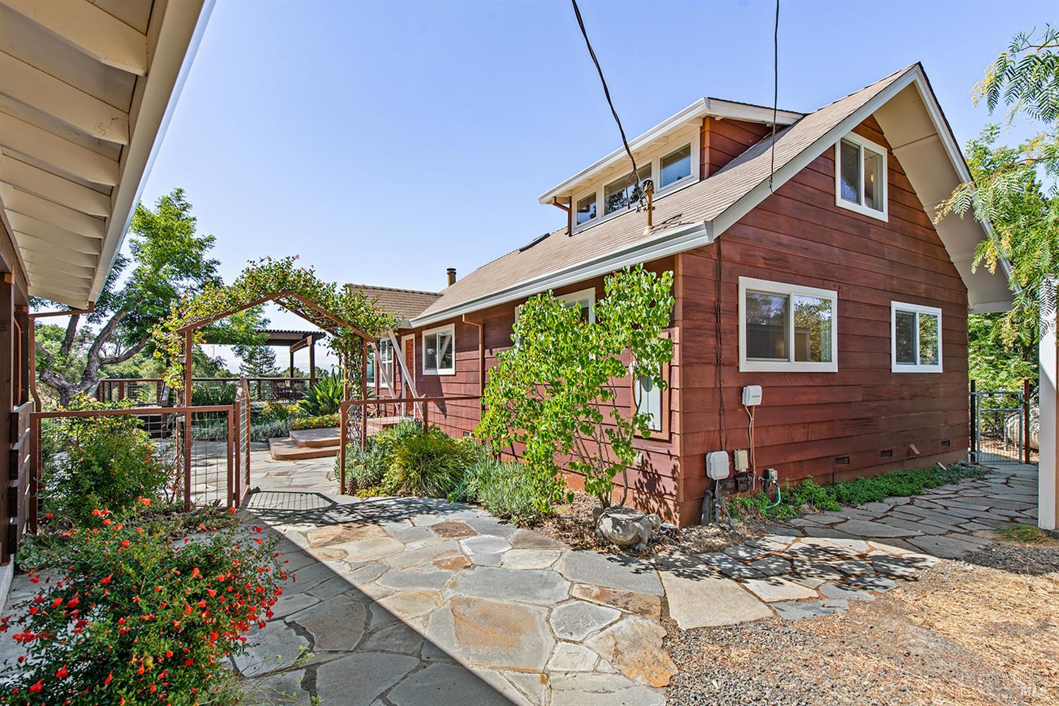 255 Vista View Dr
