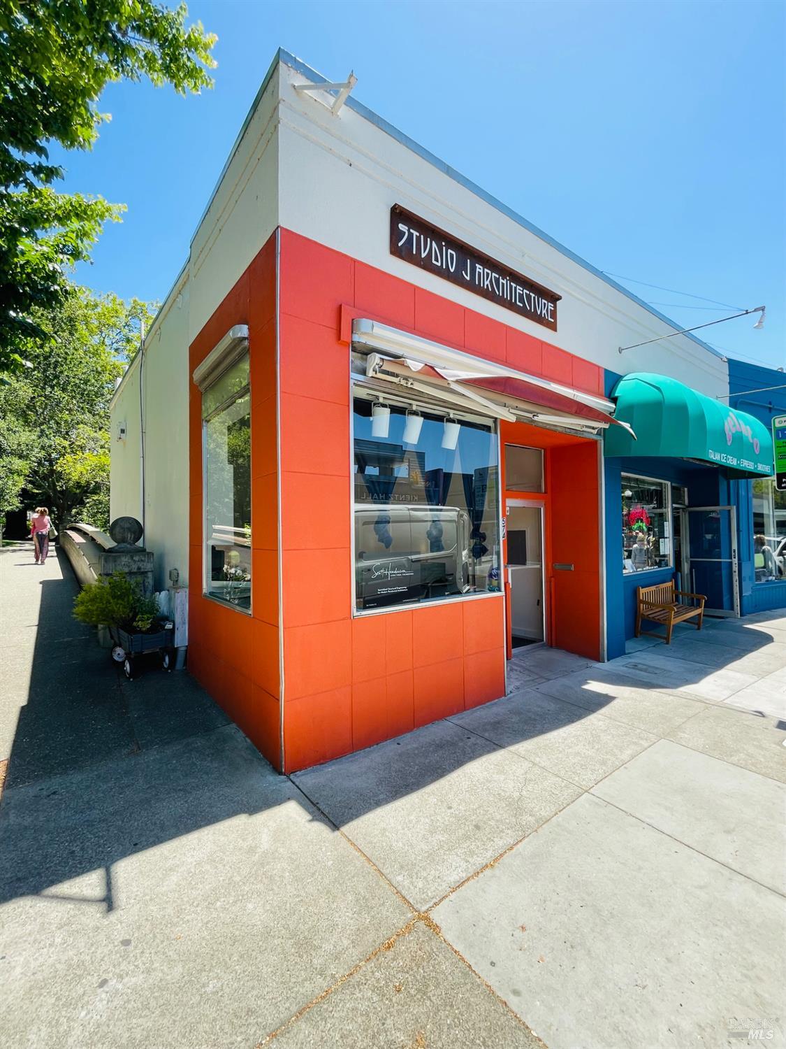 572 San Anselmo Ave
