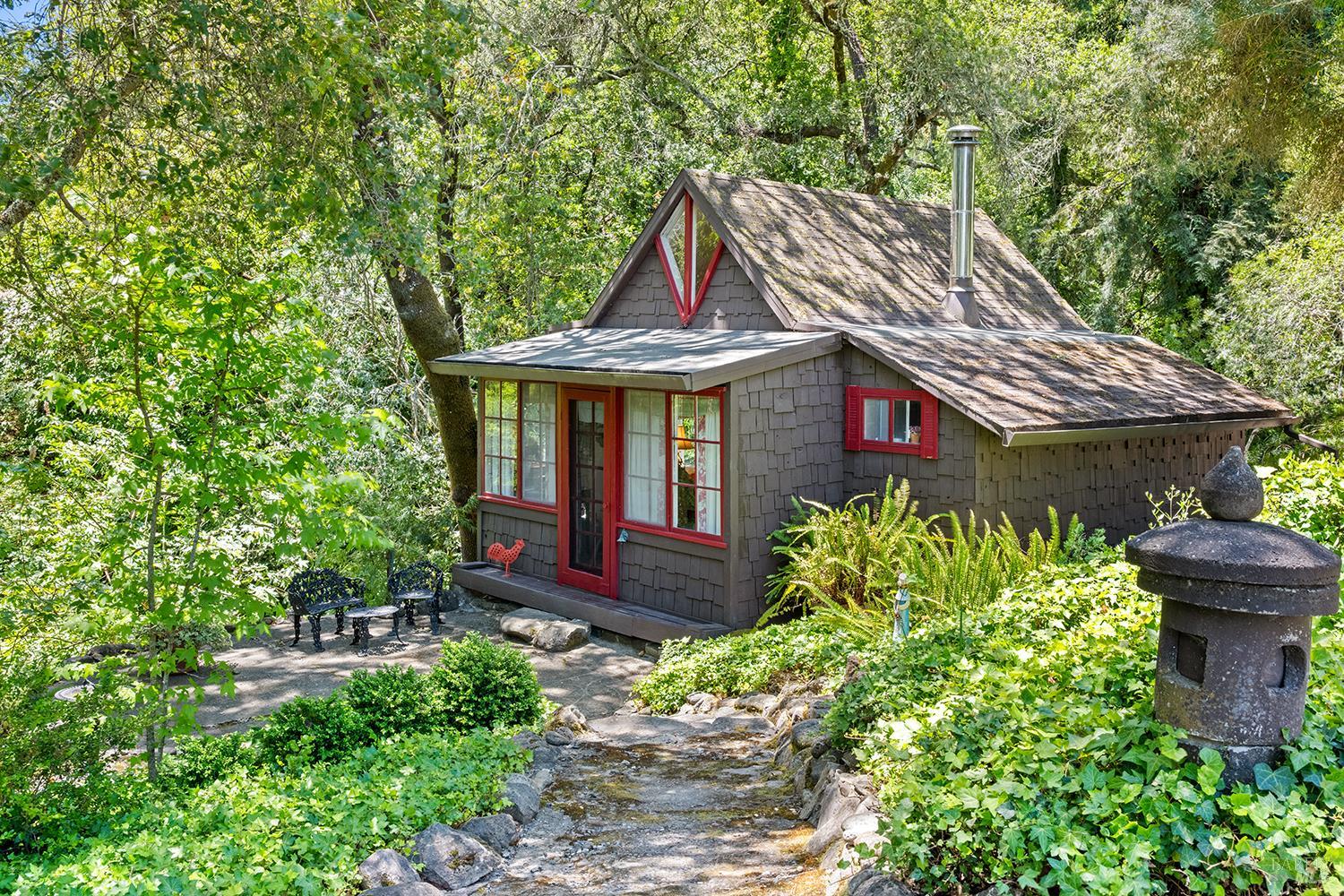 5995 Vine Hill Rd