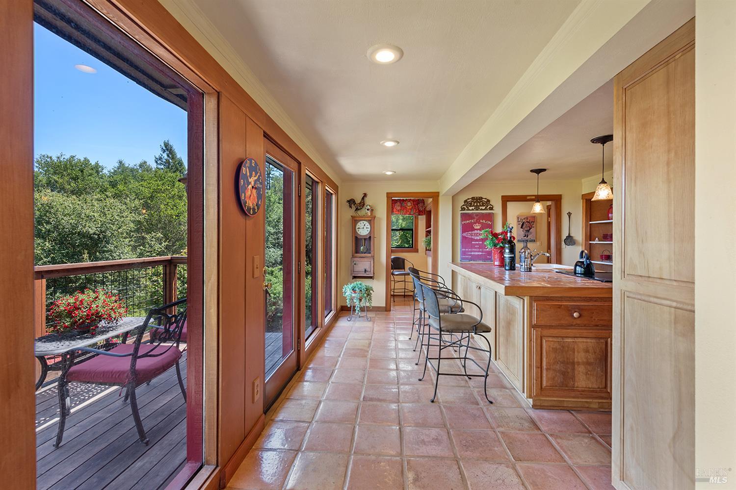 5995 Vine Hill Rd