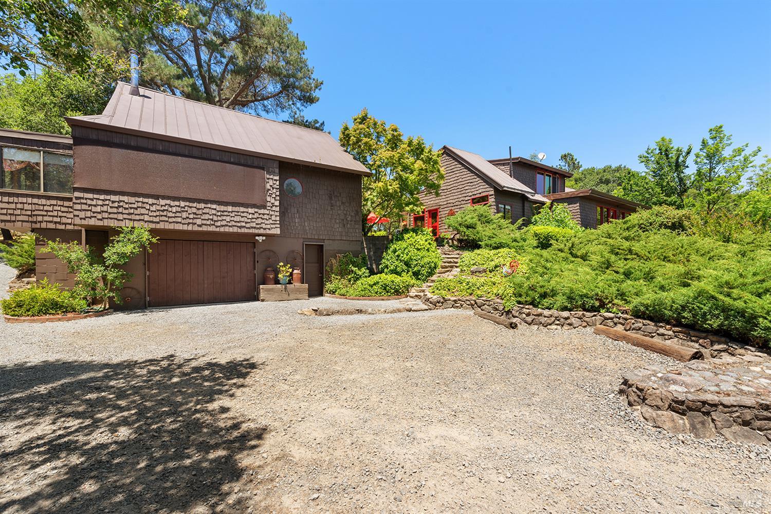 5995 Vine Hill Rd