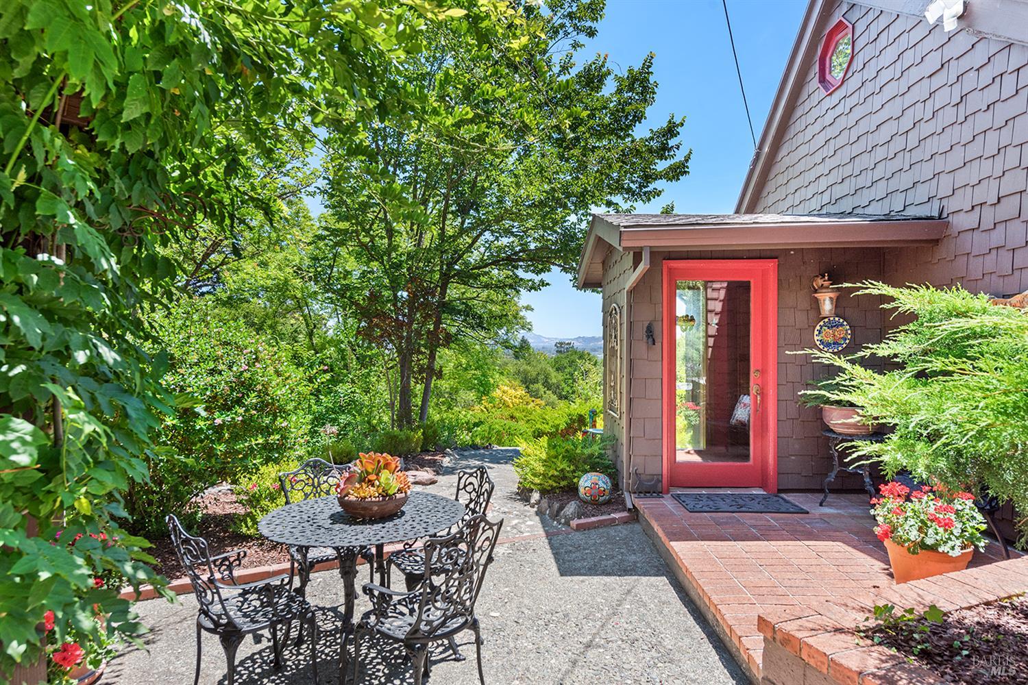 5995 Vine Hill Rd