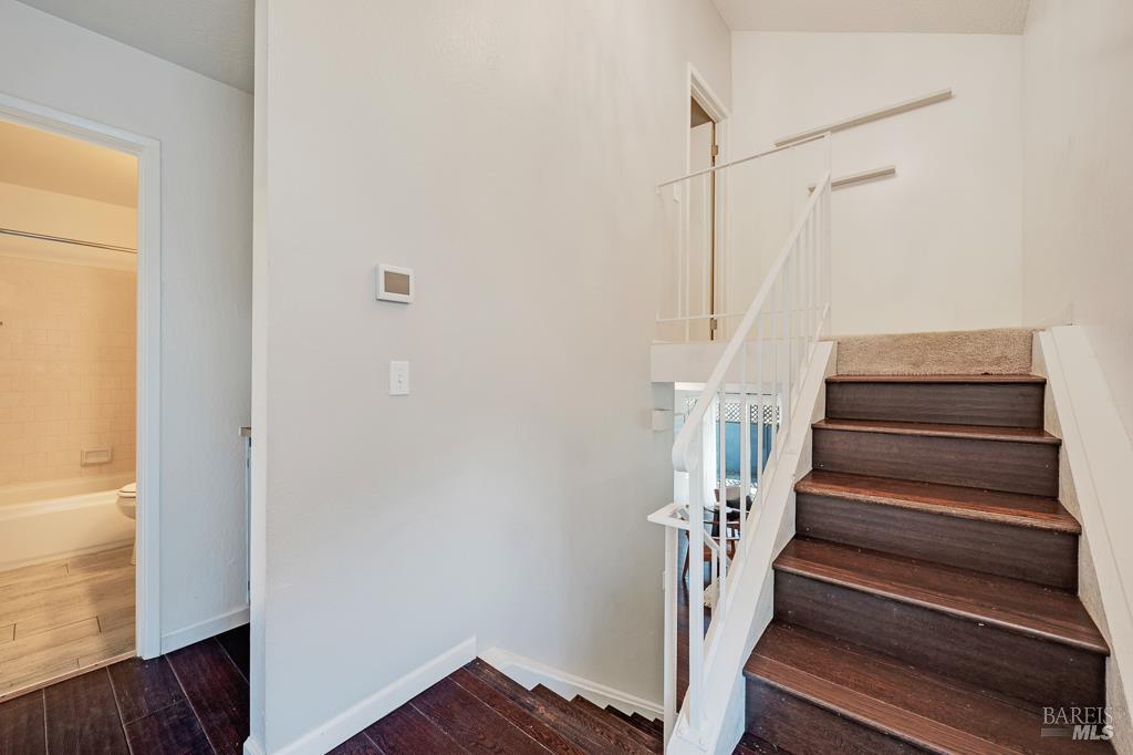 3111 Luna Ct