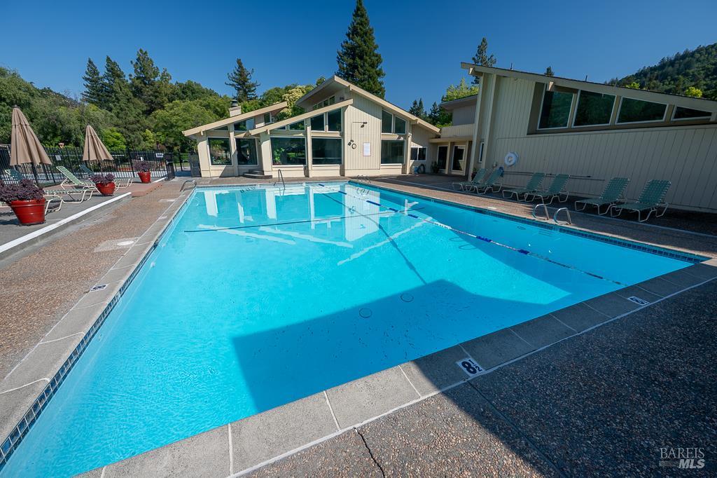 3111 Luna Ct