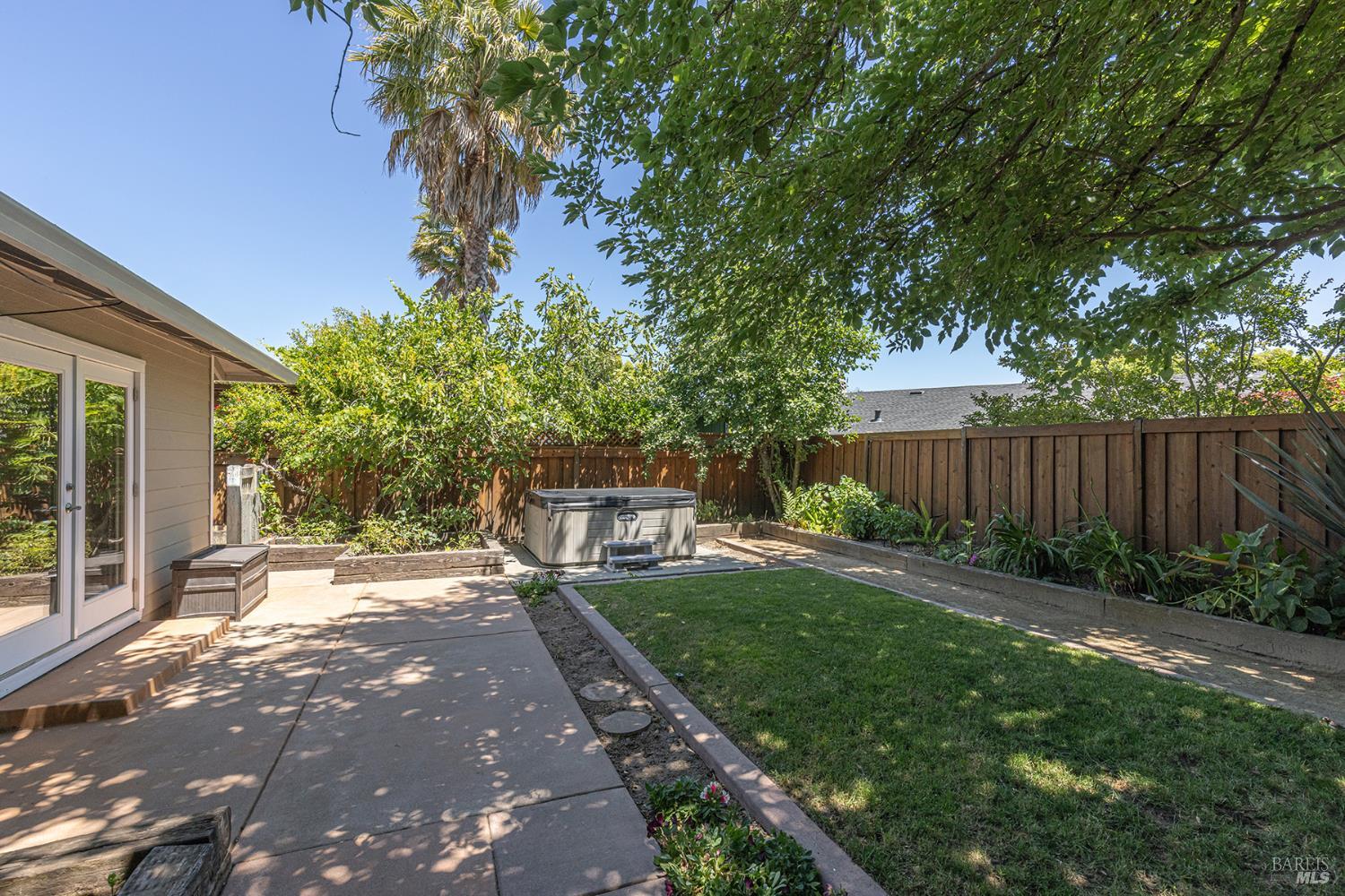 2470 Darla Dr