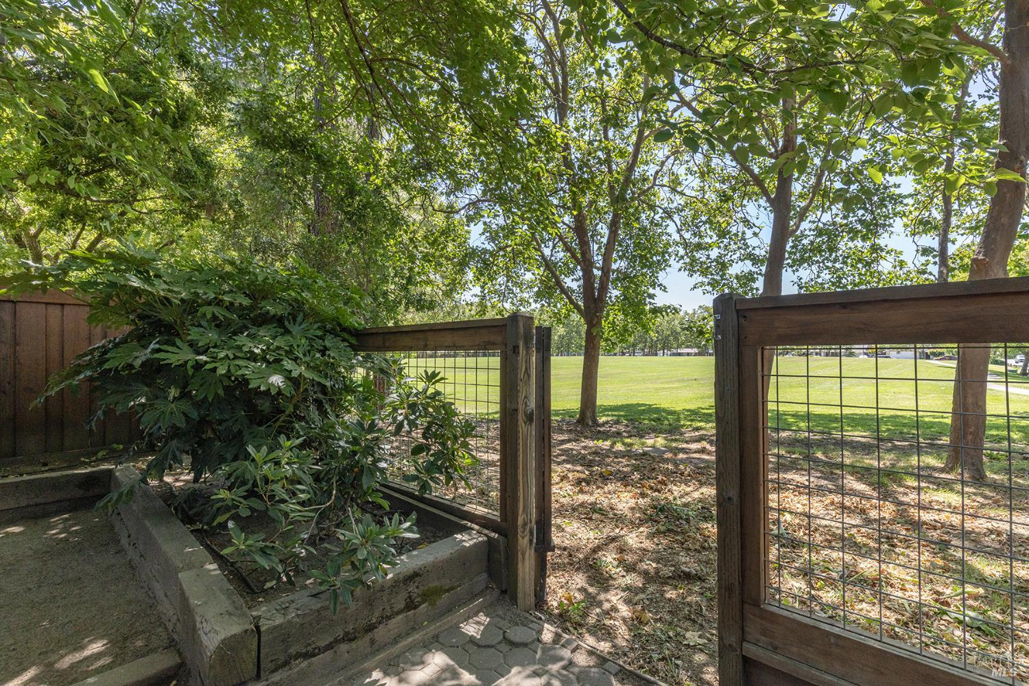 2470 Darla Dr
