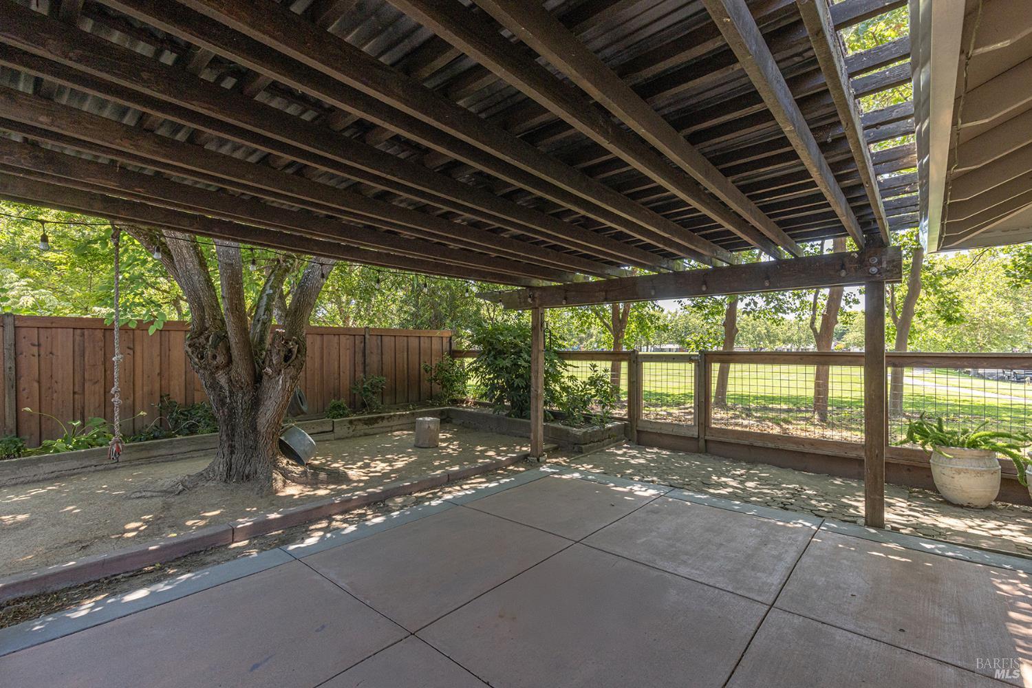 2470 Darla Dr