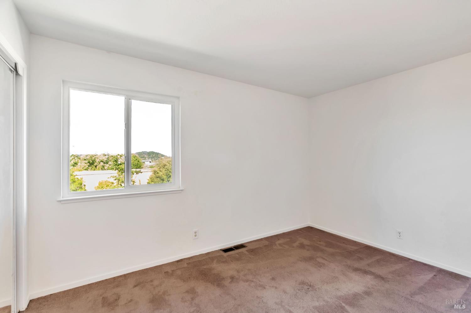 1285 Redwood Boulevard # C