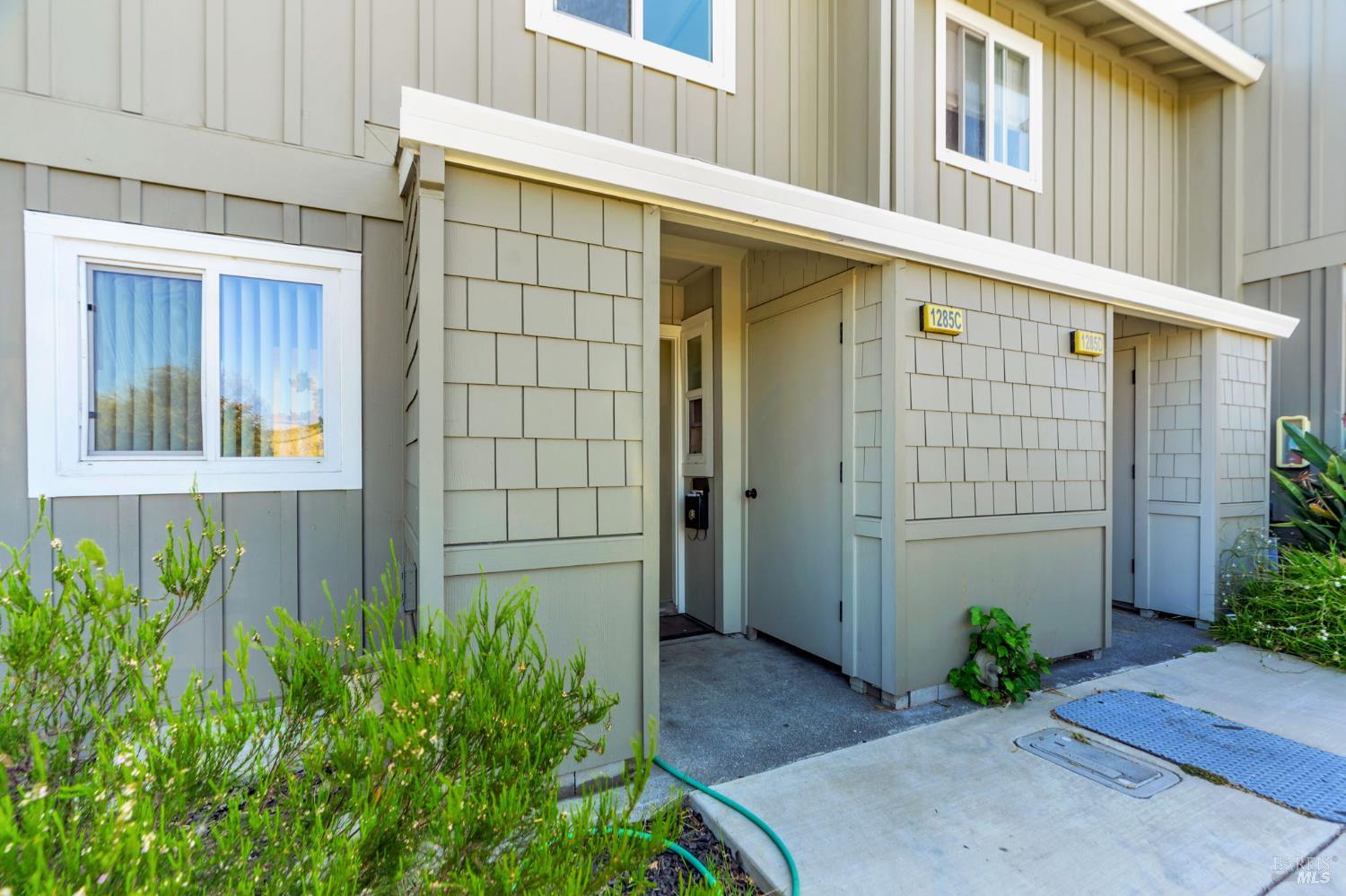 1285 Redwood Boulevard # C