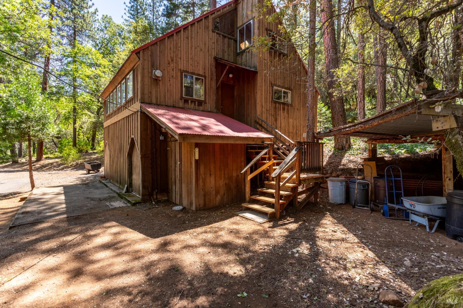 7722 Hidden Creek Ln