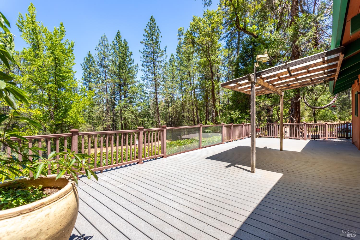 7722 Hidden Creek Ln